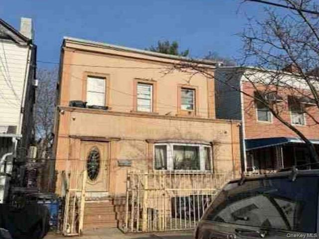 239 Warwick St, Brooklyn, NY 11207