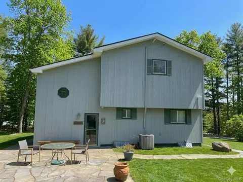 99 Swinging Bridge Estate Rd, Thompson, NY 12701