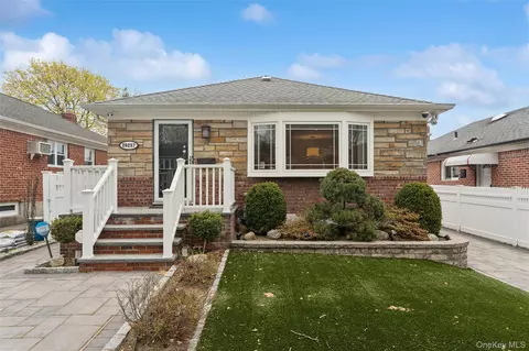 26257 60th Rd, New York, NY 11362