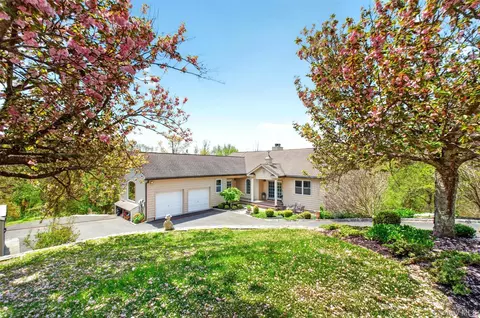 24 Powderhorn Rd, Patterson, NY 12563