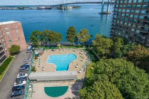 166-25 Powells Cove Blvd #15D, New York, NY 11357