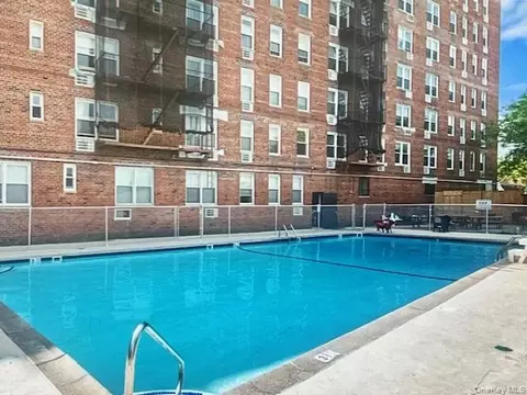 4601 39th Ave #608, Sunnyside, NY 11104