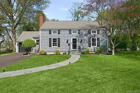 11 Burdsall Dr, Port Chester, NY 10573