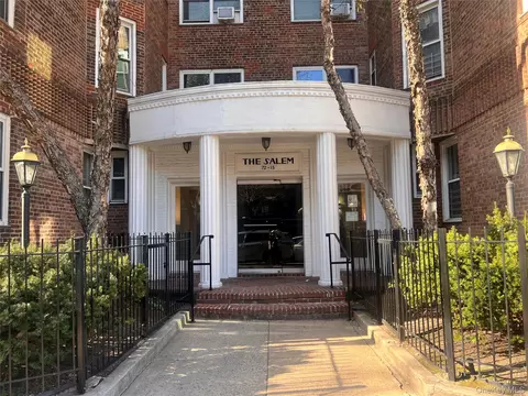 72-15 37th Ave #6A, Jackson Heights, NY 11372