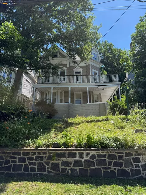 512 Warburton Ave, Yonkers, NY 10701
