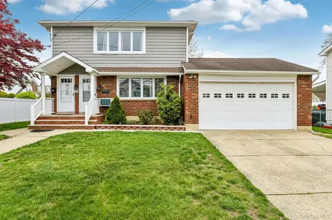 183 Litchfield Ave, Meacham, NY 11003