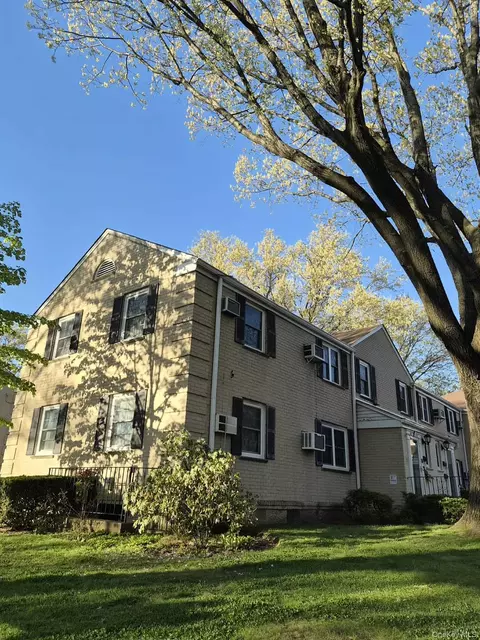 64-09 Springfield Blvd UNIT A, Bayside, NY 11361