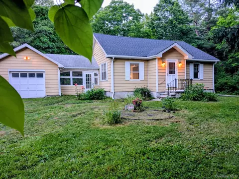 1084 State Route 17k, Montgomery, NY 12549