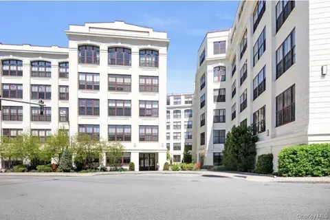 1 Scarsdale Rd #319, Eastchester, NY 10707