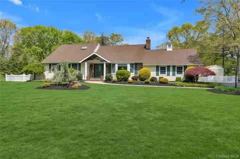 188 Flower Hill Rd, Huntington, NY 11743