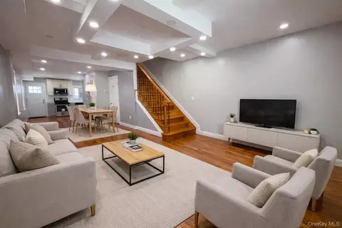 116-27 134th St, New York, NY 11420
