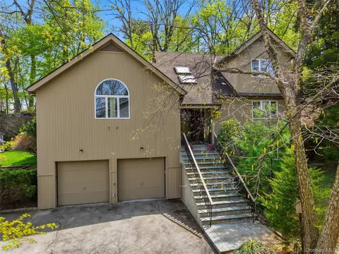 30 Ediths Way, Greenburgh, NY 10706