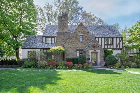 41 Summit Ave, Bronxville, NY 10708