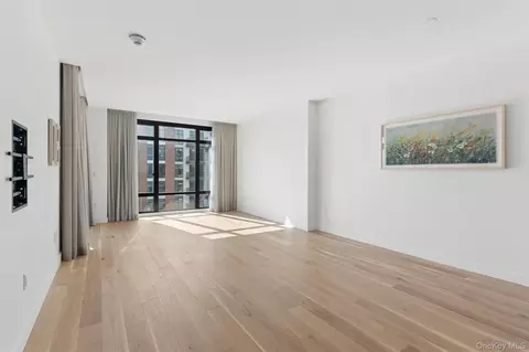 140 Boardwalk #905, Long Beach, NY 11561