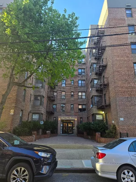 84-19 51 Ave #1I, Elmhurst, NY 11373