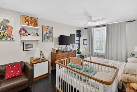 10325 68th Ave #5K, New York, NY 11375