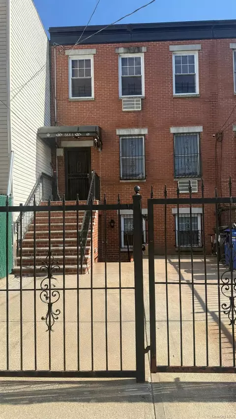 870 Glenmore Ave, Brooklyn, NY 11208