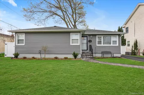 3604 Locust Ave, Seaford, NY 11783