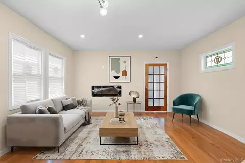 22531 106th Ave, New York, NY 11429