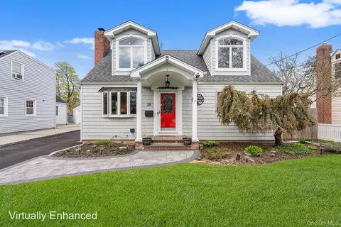 38 Bedell Pl, Amityville, NY 11701