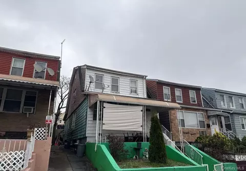 26-17 93rd St, New York, NY 11369