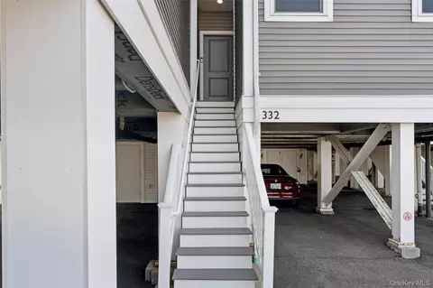 332 Marina Pointe Dr #332, East Rockaway, NY 11518
