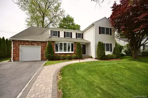 35 Ernest Dr, Scarsdale, NY 10583