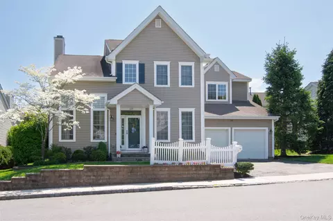 120 Tradition Ct, Greenburgh, NY 10603