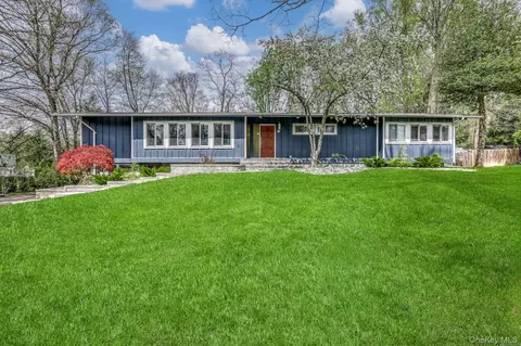 13 Gladwyne Ct, Ramapo, NY 10977