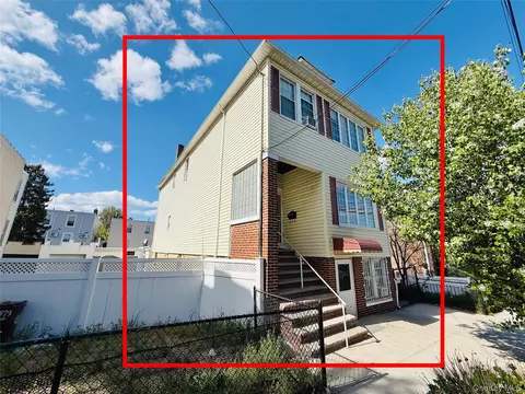 2879 Harrington Ave, New York, NY 10461