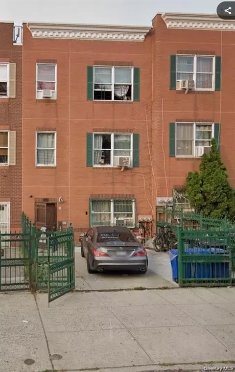 436 E 141st St, New York, NY 10454