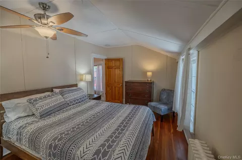 Bedroom - 11 Kemble Ave, Philipstown, NY 10516 photo 2 of 4