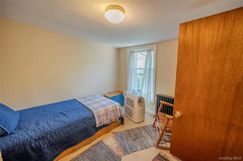 Bedroom - 11 Kemble Ave, Philipstown, NY 10516 photo 4 of 4