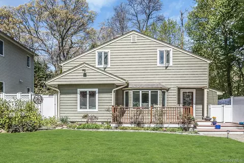 73 Bellecrest Ave, East Northport, NY 11731