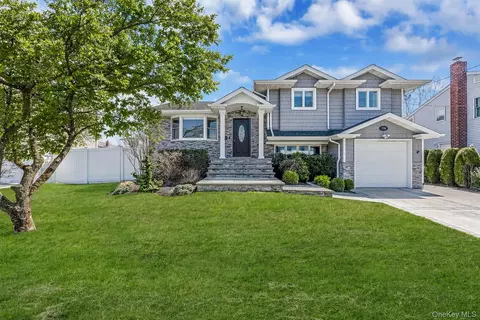2518 Horace Ct, Bellmore, NY 11710
