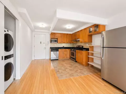 9305 37th Ave #2B, Jackson Heights, NY 11372