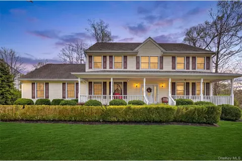 3830 Cranberry Ln, Yorktown, NY 10588