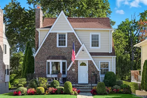 417 Wagner Ave, Mamaroneck, NY 10543
