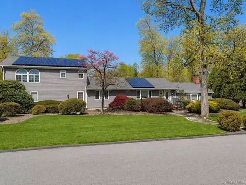 23 John St, Clarkstown, NY 10956