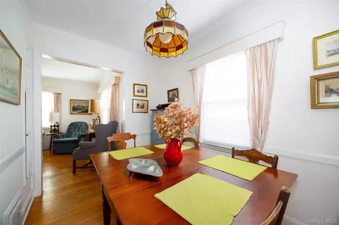 Dining - 31 Kingston Ave, Poughkeepsie, NY 12603 photo 2 of 2
