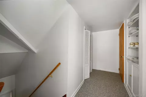 Entry Way - 31 Kingston Ave, Poughkeepsie, NY 12603 photo 1 of 1
