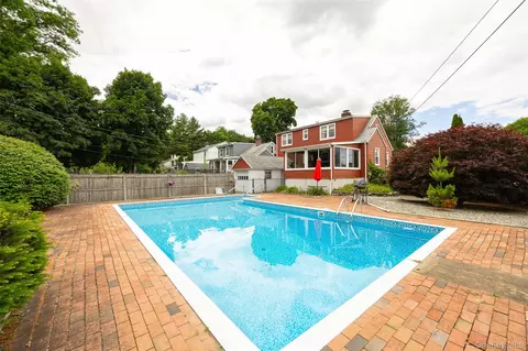 Exterior - 31 Kingston Ave, Poughkeepsie, NY 12603 photo 6 of 16