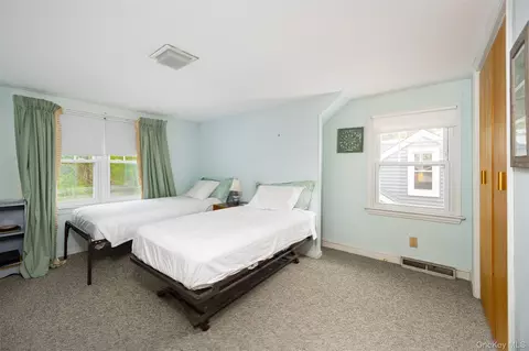 Bedroom - 31 Kingston Ave, Poughkeepsie, NY 12603 photo 3 of 7
