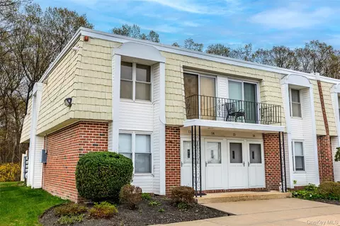 53 Rocky Point Yaphank Rd #13, Rocky Point, NY 11778