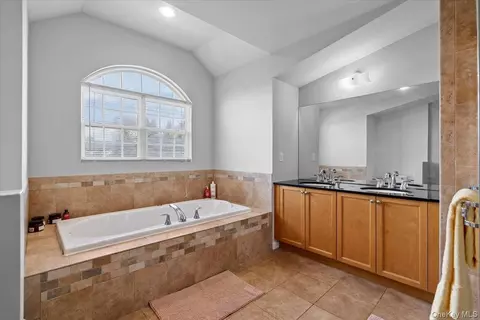 Bath - 19 Terrace Ln, Patchogue, NY 11772 photo 1 of 3