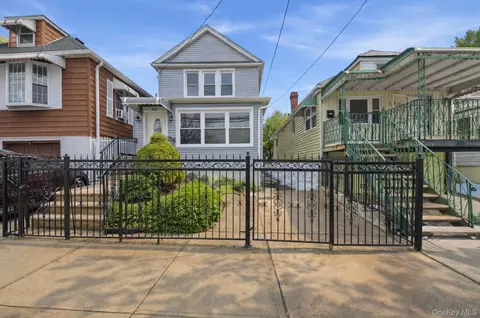 424 Thieriot Ave, New York, NY 10473