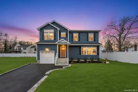 42 Volta Dr, Deer Park, NY 11729