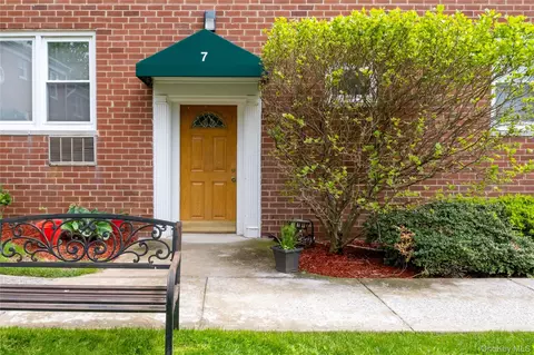 643 Pelham Rd #7 D, New Rochelle, NY 10805