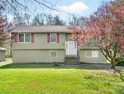 35 Cora Rose Ln, Deerpark, NY 12746