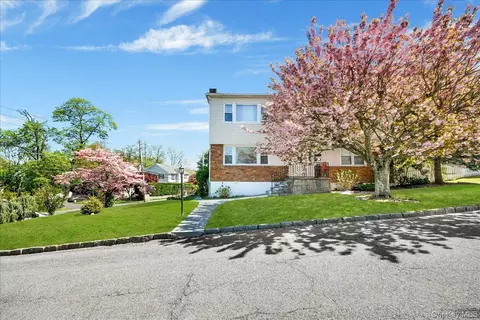 1149 Jensen Ave, Mamaroneck, NY 10543